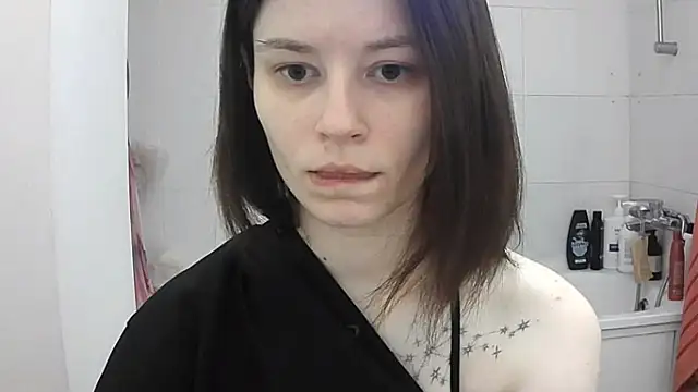 Snapshot of EdlinEngelby chatting on 09/30/25, 04:34 EdlinEngelby online show from 09/30/25, 04:34