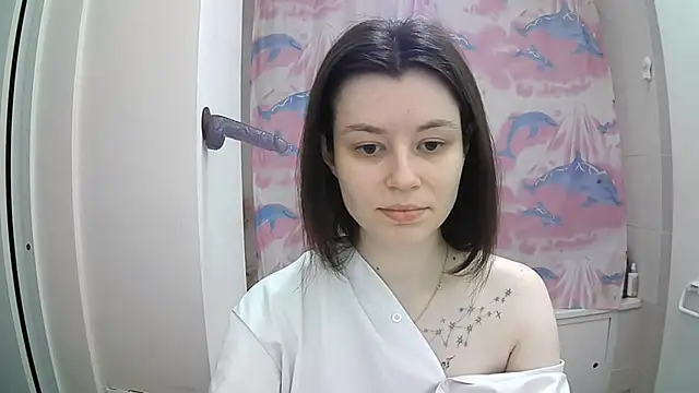 Snapshot of EdlinEngelby chatting on 10/12/25, 01:43 EdlinEngelby online show from 10/12/25, 01:43