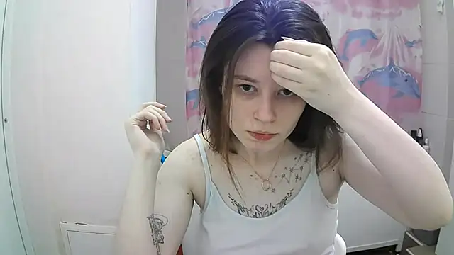 Snapshot of EdlinEngelby chatting on 10/16/25, 04:52 EdlinEngelby online show from 10/16/25, 04:52