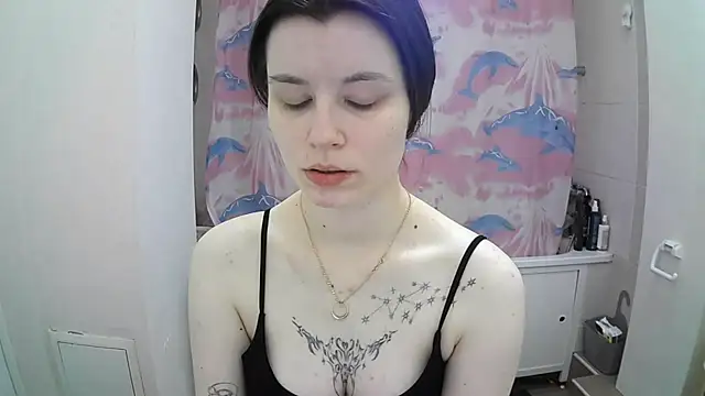 Snapshot of EdlinEngelby chatting on 10/18/25, 03:13 EdlinEngelby online show from 10/18/25, 03:13