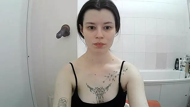 Snapshot of EdlinEngelby chatting on 11/05/25, 07:25 EdlinEngelby online show from 11/05/25, 07:25