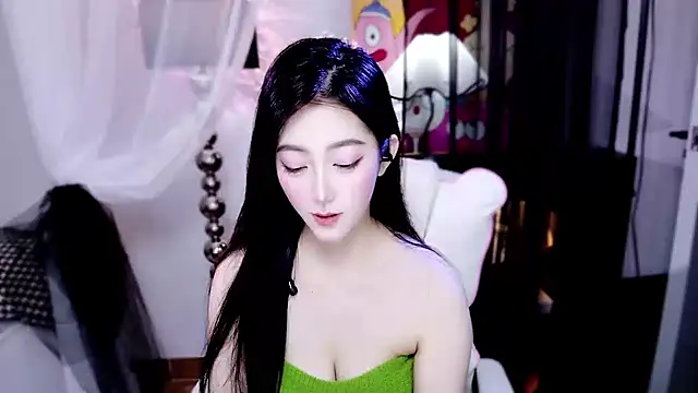 Snapshot of YAOYAO0705 chatting on 09/10/25, 06:08 YAOYAO0705 online show from 09/10/25, 06:08