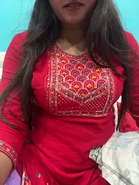 Snapshot of Naughty-Kamini chatting on 09/15/25, 04:07 Naughty-Kamini online show from 09/15/25, 04:07