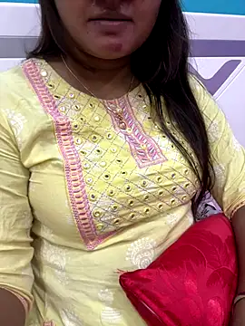 Snapshot of Naughty-Kamini chatting on 10/06/25, 09:56 Naughty-Kamini online show from 10/06/25, 09:56