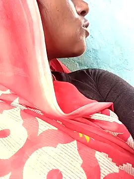 Snapshot of Sapna_hotA chatting on 09/20/25, 05:30 Sapna hotA online show from 09/20/25, 05:30