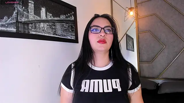 Snapshot of NavannyCattan chatting on 11/08/25, 02:23 NavannyCattan online show from 11/08/25, 02:23