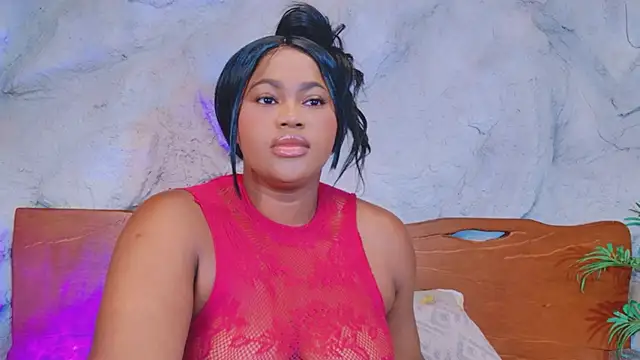 Snapshot of kaylie_mitchel chatting on 11/02/25, 02:08 kaylie mitchel online show from 11/02/25, 02:08