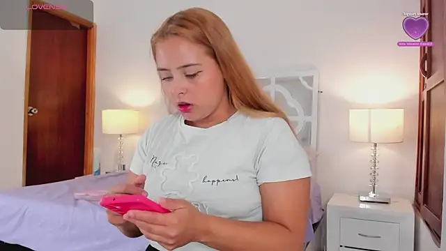 MikaelaStone online show from 10/07/25, 11:40