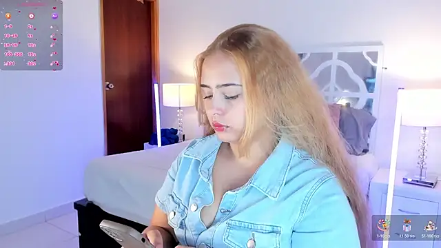 MikaelaStone online show from 12/14/25, 11:37