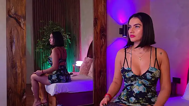 renata black  online show from 07/10/26, 10:29