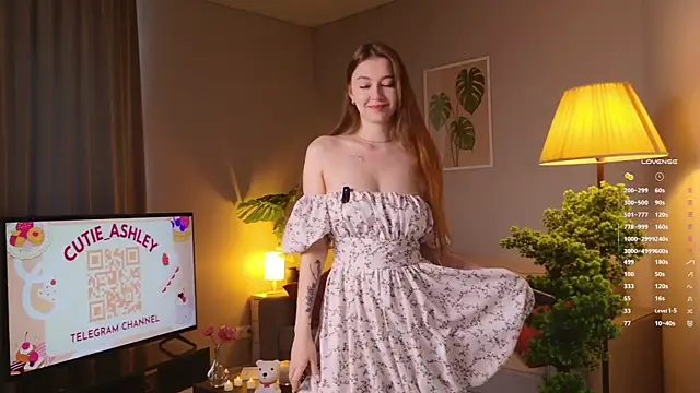 Luna Foxy online show from 09/16/25, 11:11