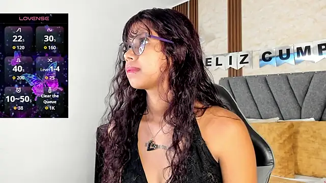  chloe  dupont online show from 09/09/25, 12:48