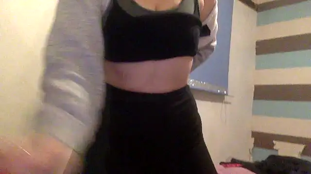 Snapshot of Bellababexox chatting on 10/24/25, 05:48 Bellababexox online show from 10/24/25, 05:48
