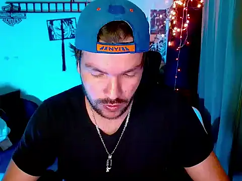 cortelioni massimo  online show from 11/13/25, 03:05