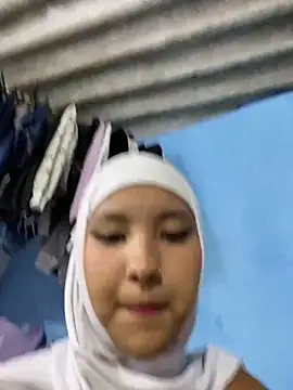 Snapshot of Firuze_Hatunn chatting on 10/06/25, 11:57 Firuze Hatunn online show from 10/06/25, 11:57