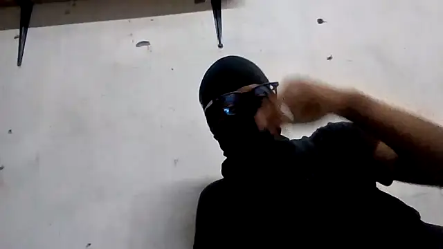 Snapshot of Ghost5943 chatting on 11/29/25, 11:08 Ghost5943 online show from 11/29/25, 11:08