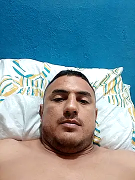 Snapshot of Geral_Yeraldyn09 chatting on 09/23/25, 10:18 Geral Yeraldyn09 online show from 09/23/25, 10:18