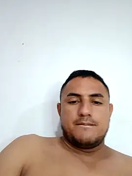 Snapshot of Geral_Yeraldyn09 chatting on 10/30/25, 01:29 Geral Yeraldyn09 online show from 10/30/25, 01:29