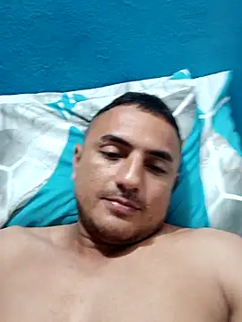 Snapshot of Geral_Yeraldyn09 chatting on 11/13/25, 10:36 Geral Yeraldyn09 online show from 11/13/25, 10:36