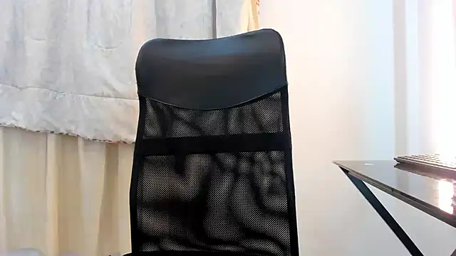 Snapshot of jake_kylee chatting on 11/14/25, 09:35 jake kylee online show from 11/14/25, 09:35