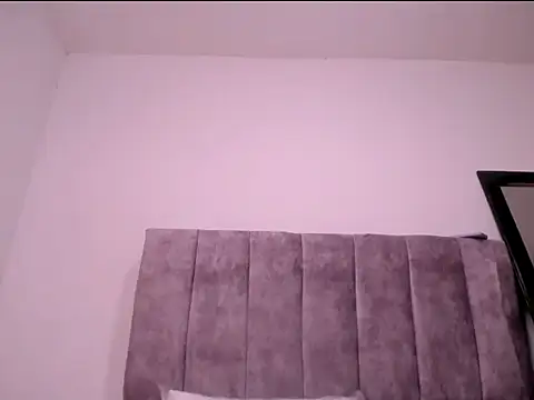 Luciana hardmand online show from 09/13/25, 03:23