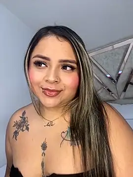 ashley-swift- online show from 11/17/25, 10:54