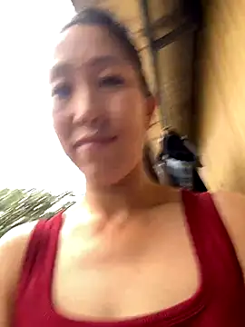 Huong-Ly online show from 10/02/25, 02:40