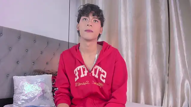 Snapshot of d3rke_666 chatting on 10/14/25, 04:13 d3rke 666 online show from 10/14/25, 04:13