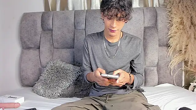 Snapshot of d3rke_666 chatting on 11/05/25, 04:12 d3rke 666 online show from 11/05/25, 04:12