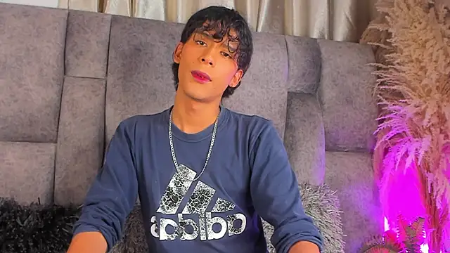 Snapshot of d3rke_666 chatting on 11/21/25, 04:11 d3rke 666 online show from 11/21/25, 04:11