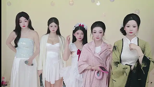 Hot-dance520 online show from 12/02/25, 03:23