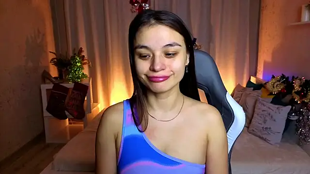 Leila Hefner online show from 12/18/25, 02:50