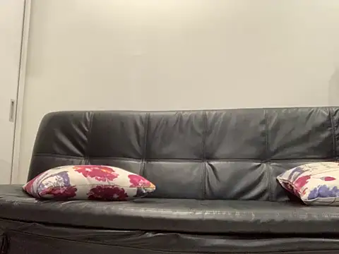 AnnaCR666 online show from 10/18/25, 08:48