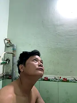 Snapshot of hotboy2x chatting on 09/17/25, 10:22 hotboy2x online show from 09/17/25, 10:22