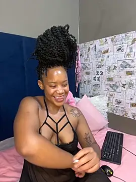 Snapshot of Dirtydaisyxx25 chatting on 10/11/25, 08:29 Dirtydaisyxx25 online show from 10/11/25, 08:29