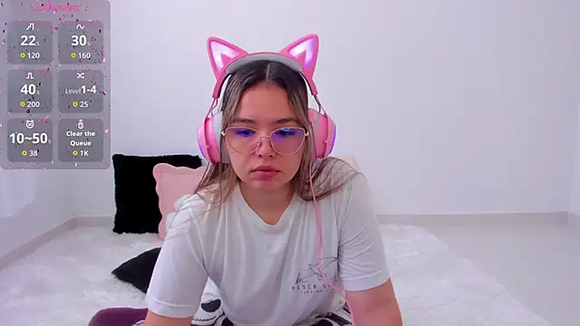 Alana Banana  online show from 11/04/25, 01:43