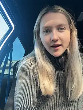 EmilyMood online show from 09/10/25, 04:12
