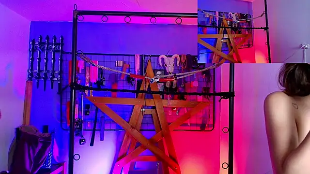 Misstresss aurora bdsm online show from 10/10/25, 03:11