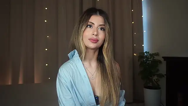 GeorginaHarn online show from 11/15/25, 08:33