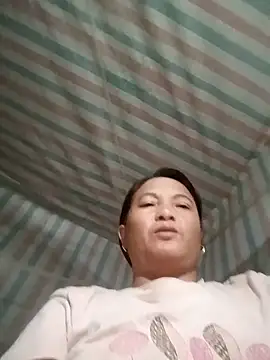 Love-Mama33 online show from 10/25/25, 01:18