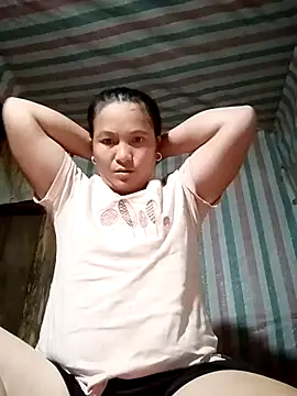 Love-Mama33 online show from 11/05/25, 12:27