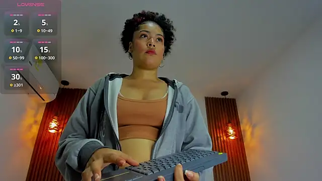 Snapshot of delaylacruz chatting on 09/25/25, 12:09 delaylacruz online show from 09/25/25, 12:09