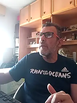 gigolobcn online show from 04/24/26, 04:31