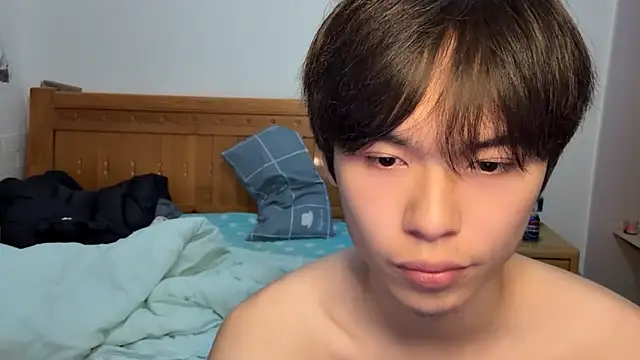 Snapshot of w5206t chatting on 11/04/25, 12:37 w5206t online show from 11/04/25, 12:37