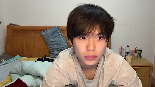 Snapshot of w5206t chatting on 11/16/25, 12:00 w5206t online show from 11/16/25, 12:00