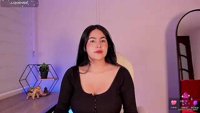 Emma  clark  online show from 10/20/25, 12:27