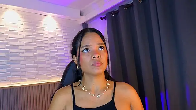 Danielacomez online show from 09/16/25, 04:30