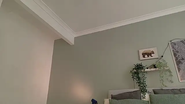 Snapshot of Nickifox__ chatting on 10/13/25, 07:47 Nickifox online show from 10/13/25, 07:47