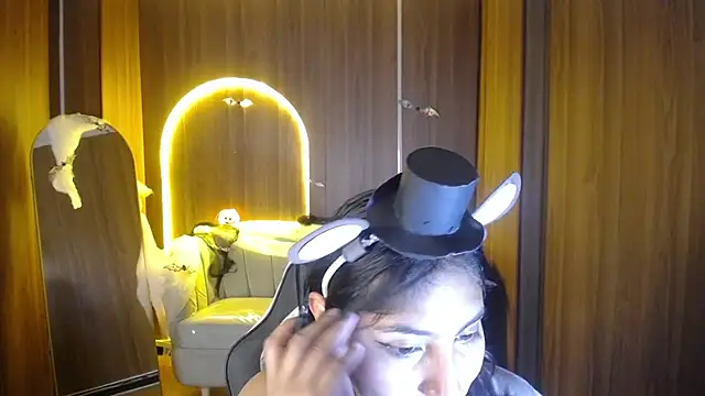 Gumball b online show from 10/31/25, 03:40