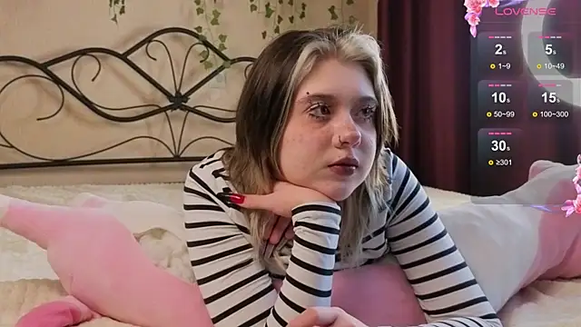 IrisSoCute online show from 09/19/25, 08:27